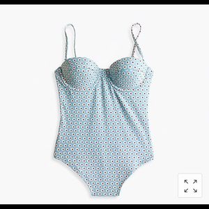 NWT Blue Floral Underwire J. Crew Swimsuit Size 6